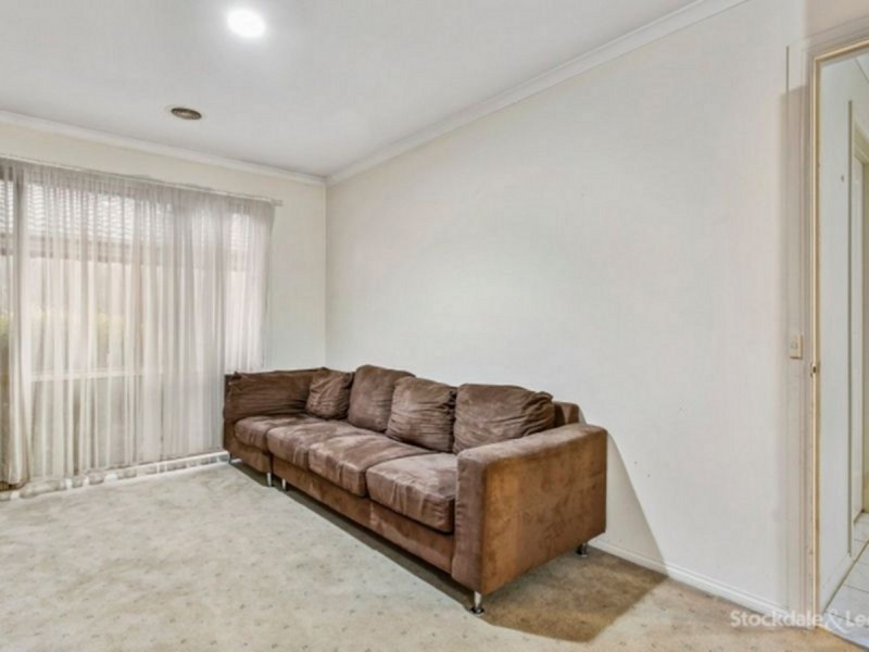 10 Angel Close, Narre Warren South VIC 3805