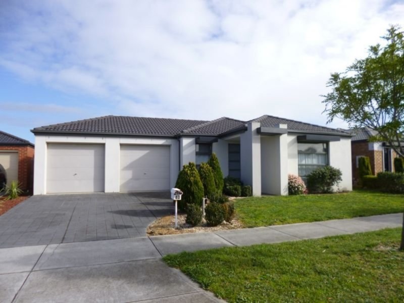 40 Sing Crescent, Berwick VIC 3806