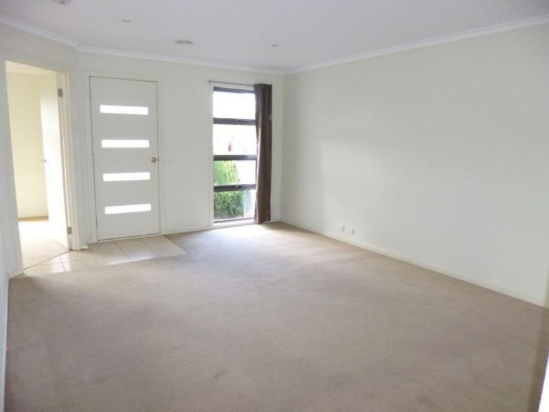 40 Sing Crescent, Berwick VIC 3806