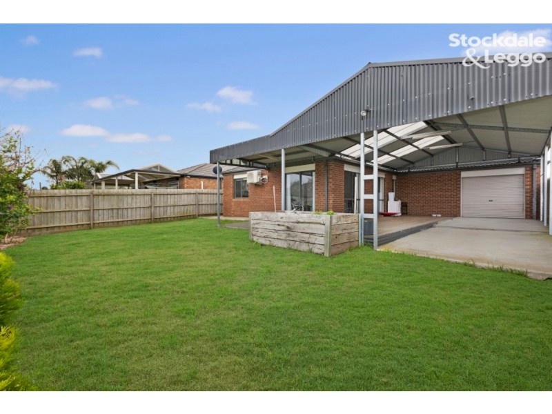 40 Sing Crescent, Berwick VIC 3806