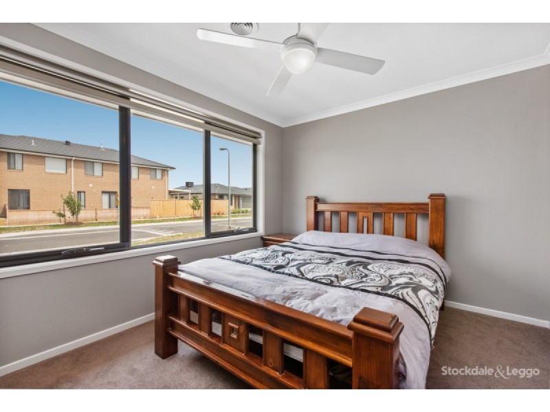 84 Lincoln Avenue, Officer VIC 3809