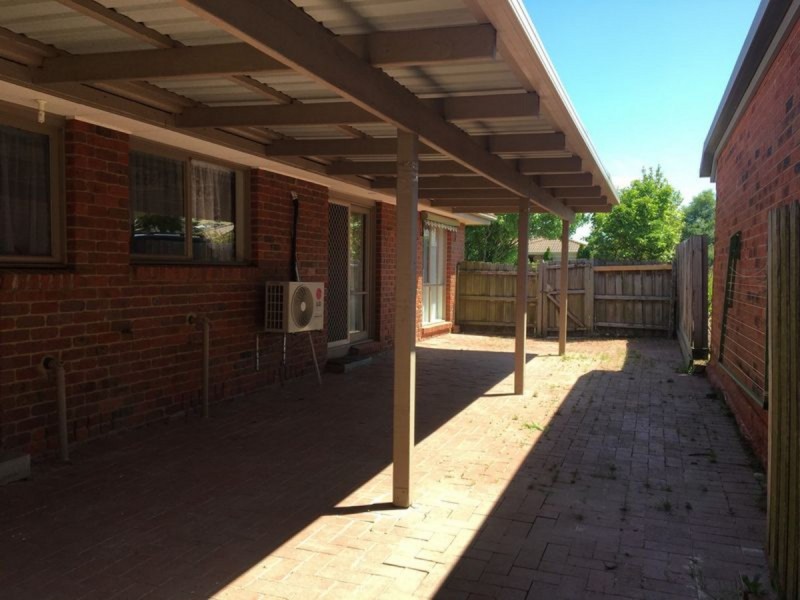 21 Denver Drive, Narre Warren VIC 3805