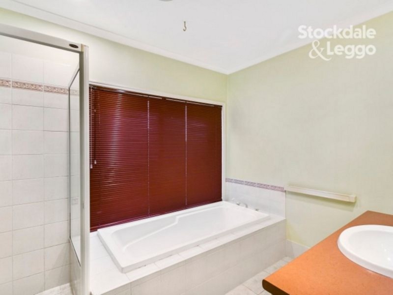 3 Caulfield Court, Narre Warren VIC 3805