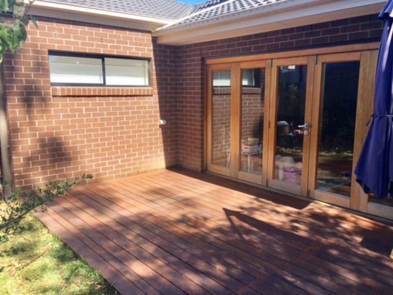 18A Meadow Wood Walk, Narre Warren VIC 3805