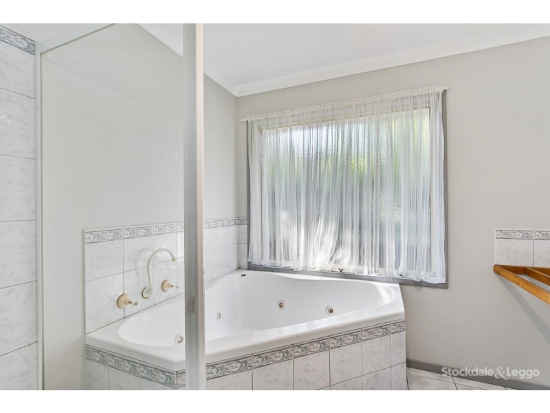 86 Norfolk Drive, Narre Warren VIC 3805