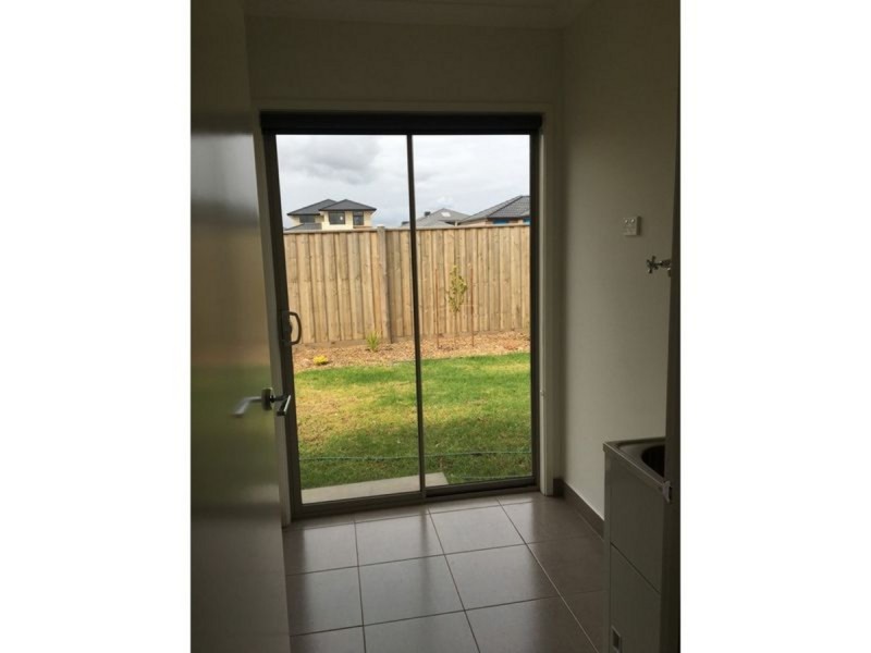 50 Clydevale Avenue, Clyde North VIC 3978