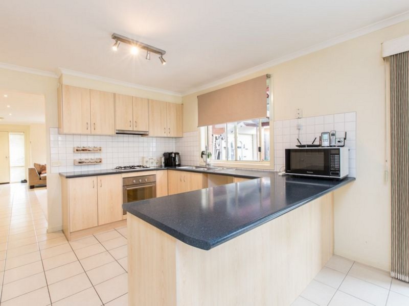 20 Henning Avenue, Lynbrook VIC 3975