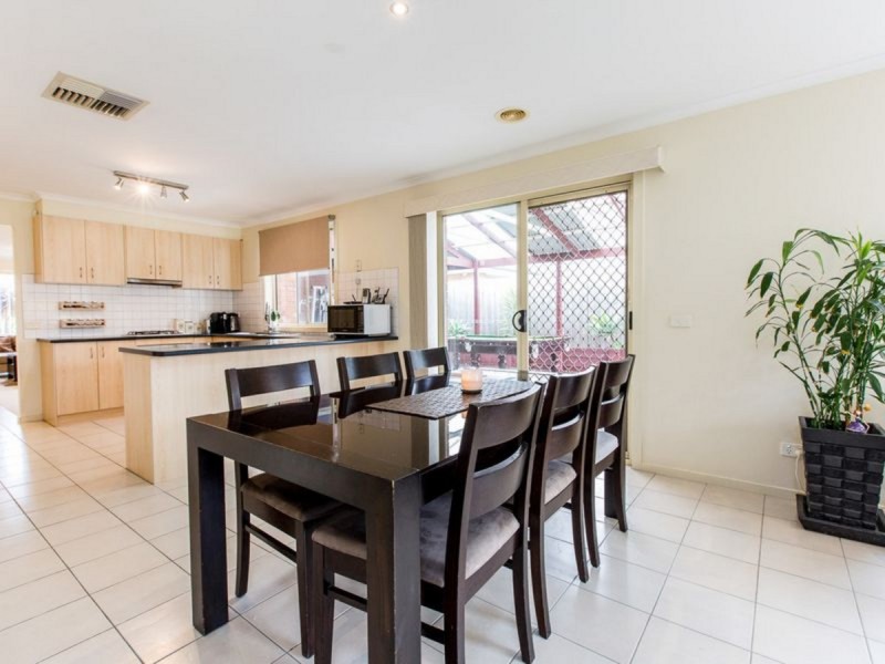 20 Henning Avenue, Lynbrook VIC 3975