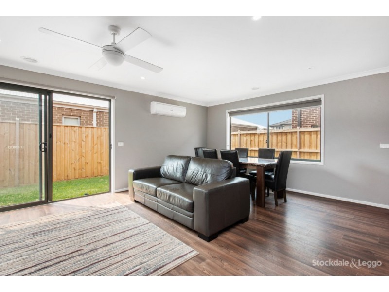 84 Lincoln Avenue, Officer VIC 3809