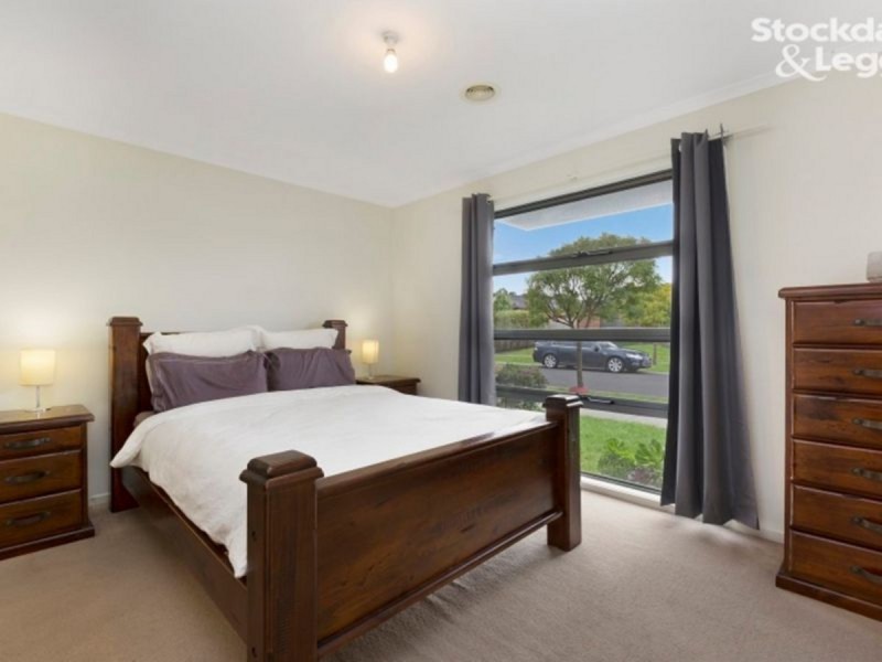 40 Sing Crescent, Berwick VIC 3806