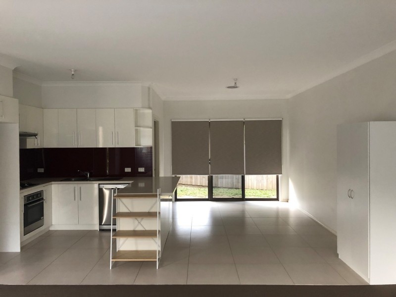 10/10-12 Innes Court, Berwick VIC 3806