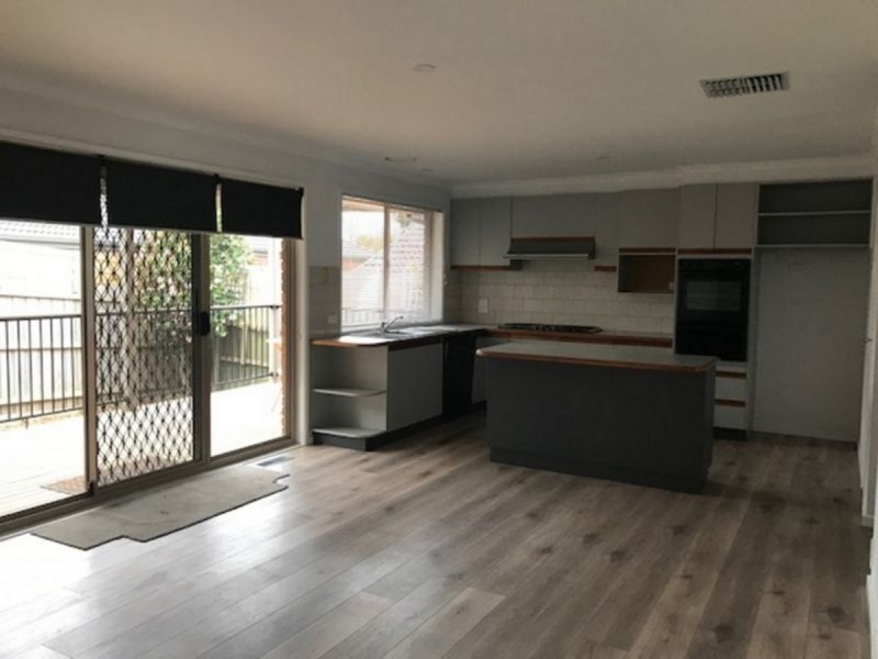 1/2 Redgum Place, Narre Warren VIC 3805