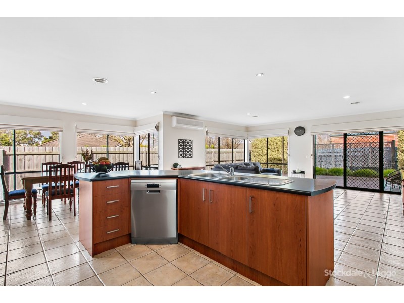 1 Ardenne Court, Narre Warren South VIC 3805