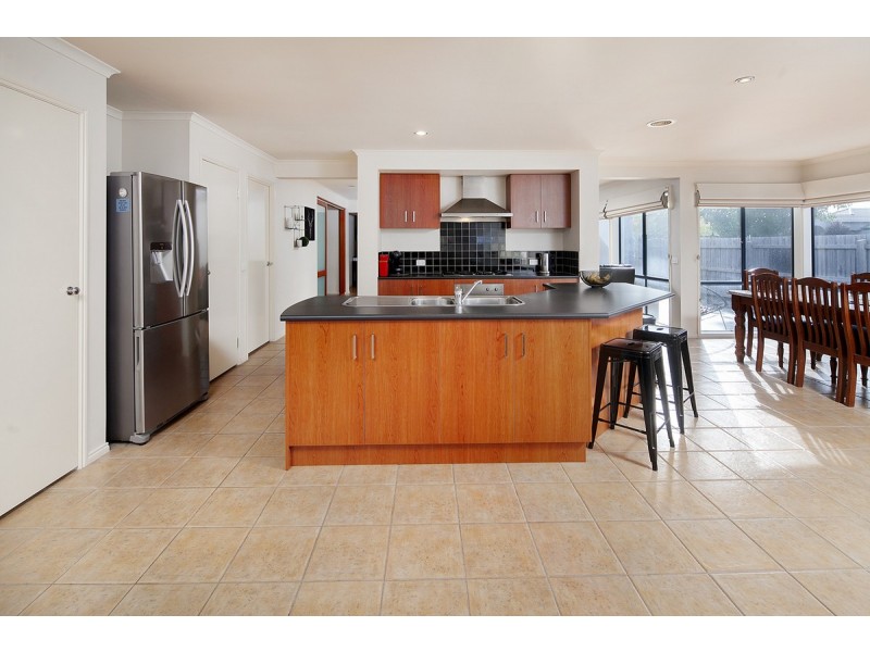 1 Ardenne Court, Narre Warren South VIC 3805