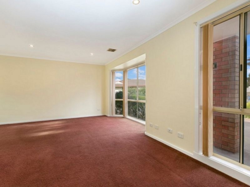 10 Fira Court, Narre Warren VIC 3805