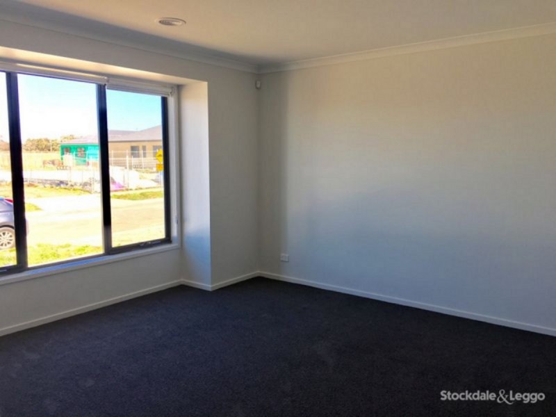 12 Gemma Street, Cranbourne East VIC 3977