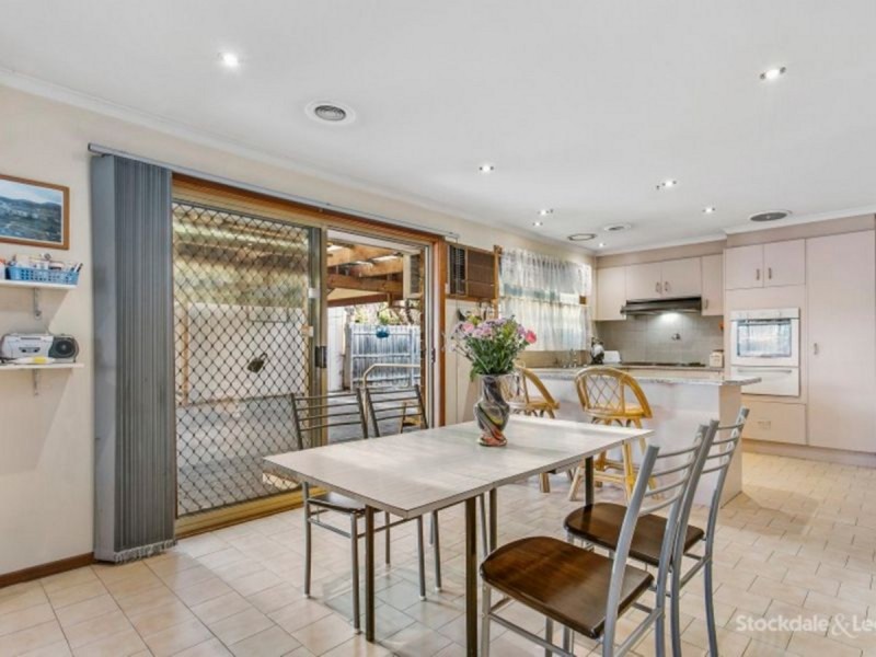 16 Ireland Avenue, Narre Warren VIC 3805