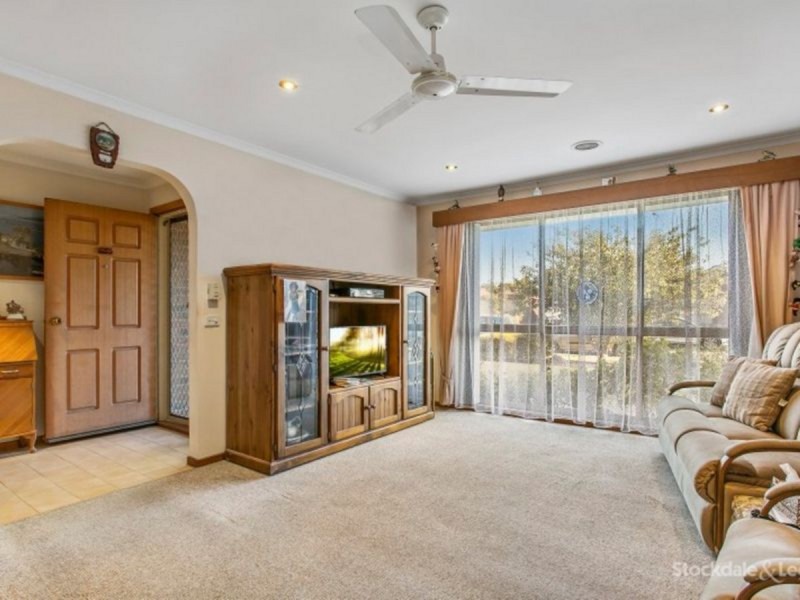 16 Ireland Avenue, Narre Warren VIC 3805