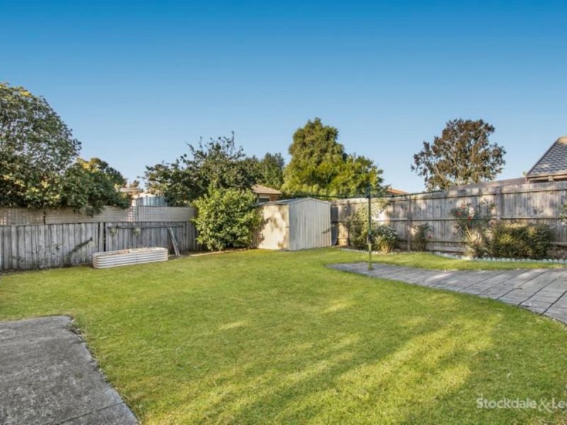 16 Ireland Avenue, Narre Warren VIC 3805