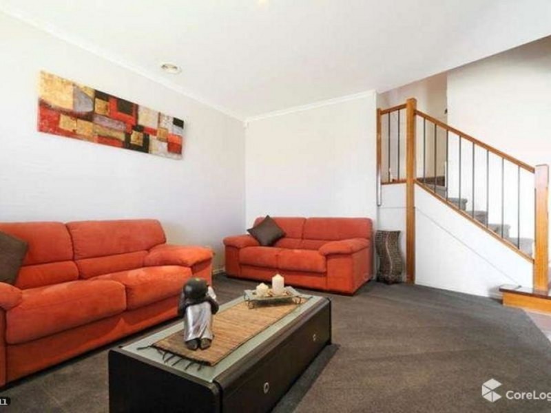 7 Sunhill Way, Berwick VIC 3806