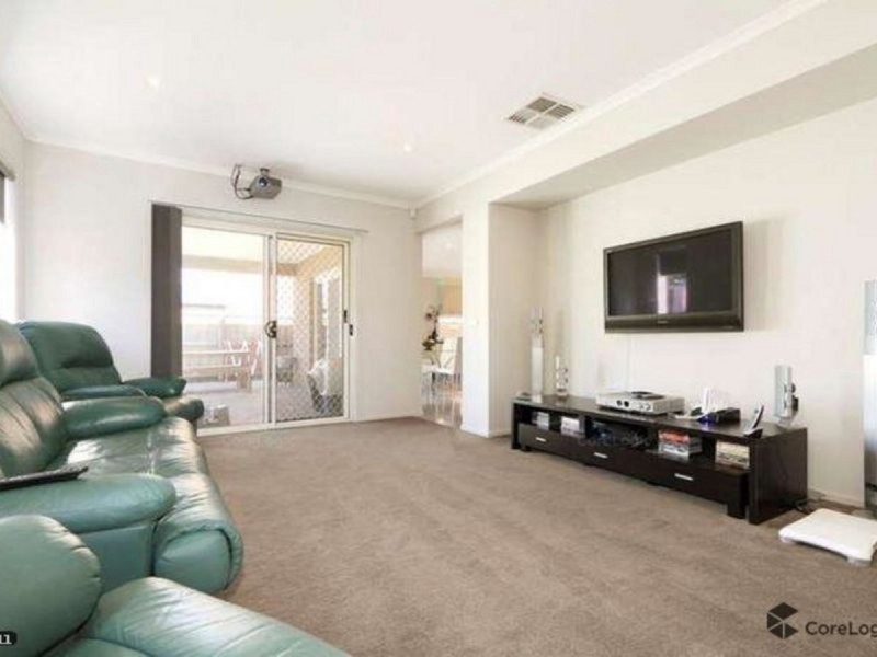 7 Sunhill Way, Berwick VIC 3806