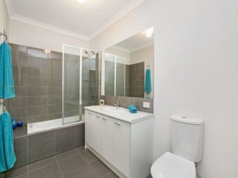 41 Sallys Run, Hampton Park VIC 3976