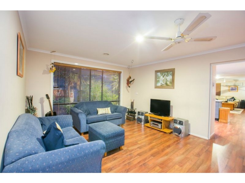 4 Foxwood Drive, Cranbourne East VIC 3977