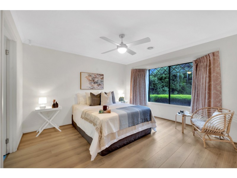 9 Canterbury Close, Narre Warren VIC 3805