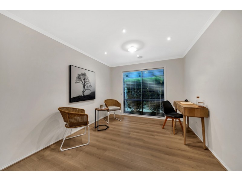 9 Canterbury Close, Narre Warren VIC 3805