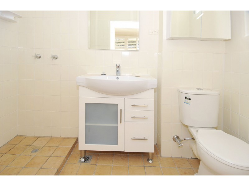 13/90 Elizabeth Bay Road, Potts Point NSW 2011