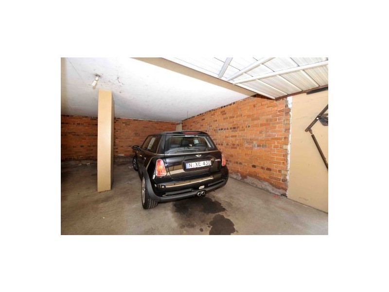 2/11 Station Street West, Harris Park NSW 2150