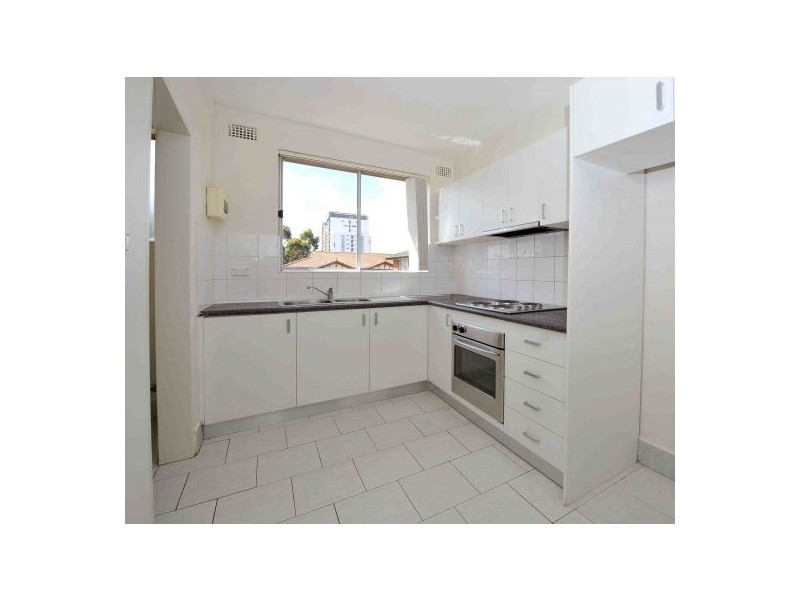 13/11 Station Street West, Parramatta NSW 2150