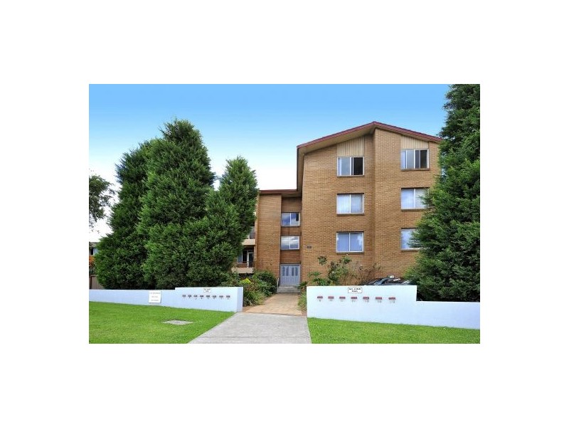 2/11 Station Street West, Parramatta NSW 2150