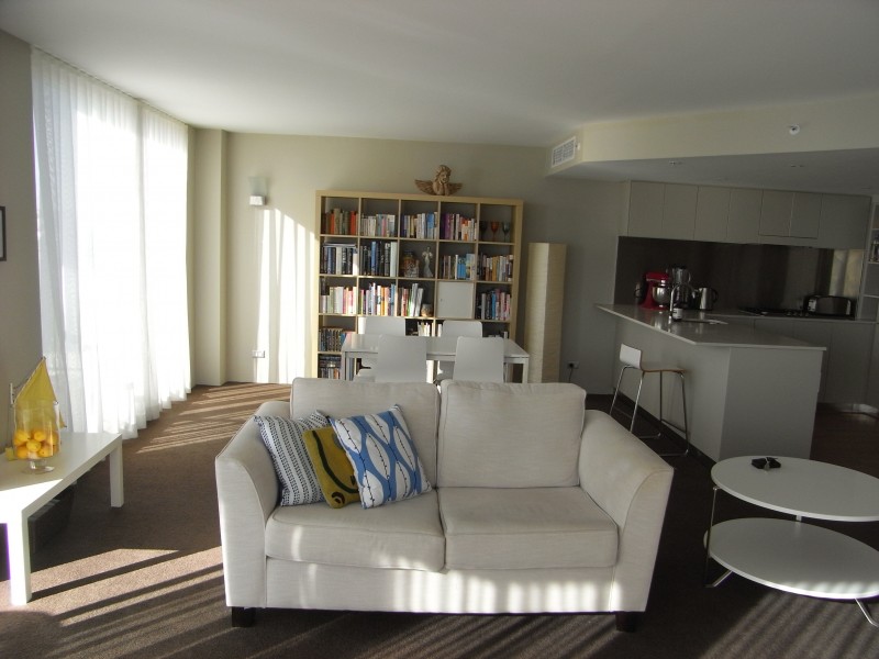 707/2a Elizabeth Bay Road, Elizabeth Bay NSW 2011