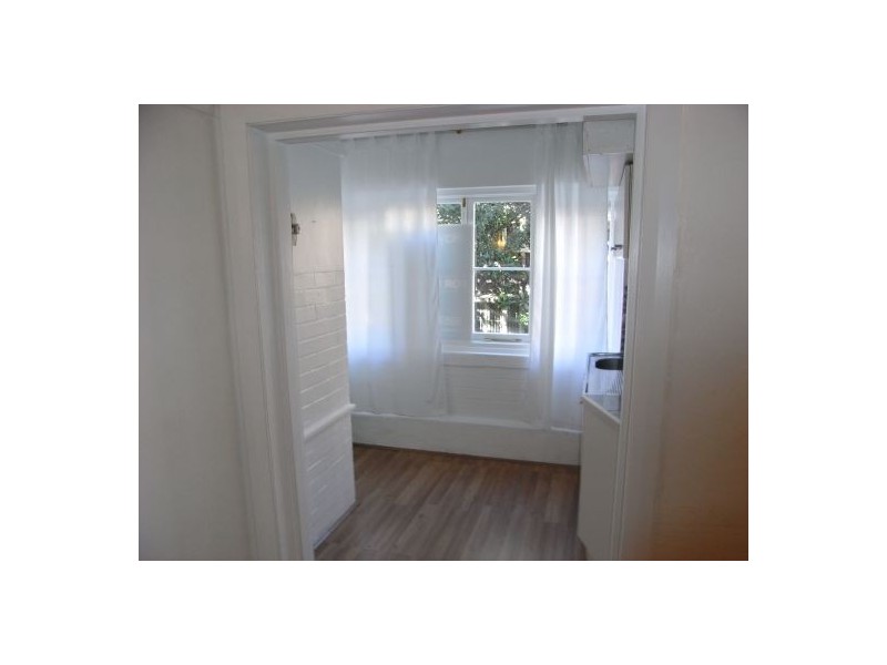 11/8B Hughes Street, Potts Point NSW 2011