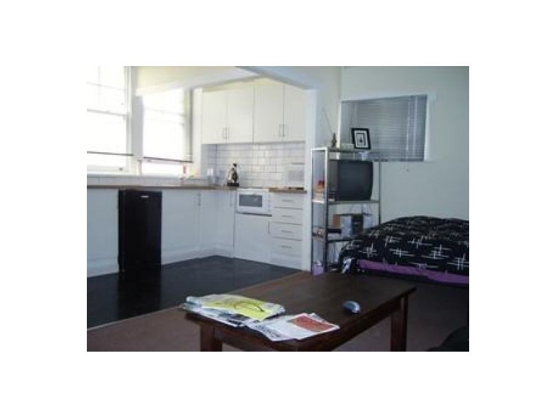 12/42 “Palm Court” Bayswater Road, Rushcutters Bay NSW 2011