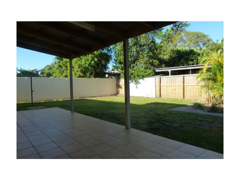 36 Iando, Coombabah QLD 4216