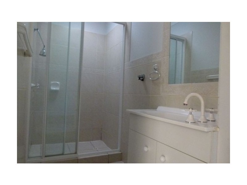 36 Iando, Coombabah QLD 4216