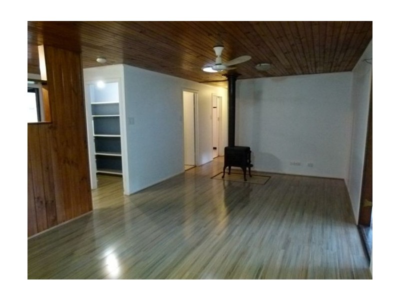 . Parkway Drive, Advancetown QLD 4211