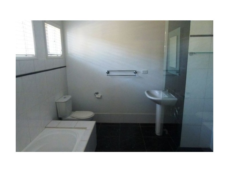 53 St Andrews Avenue, Isle Of Capri QLD 4217