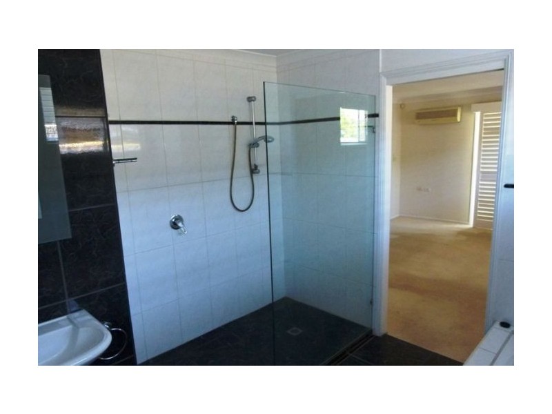 53 St Andrews Avenue, Isle Of Capri QLD 4217