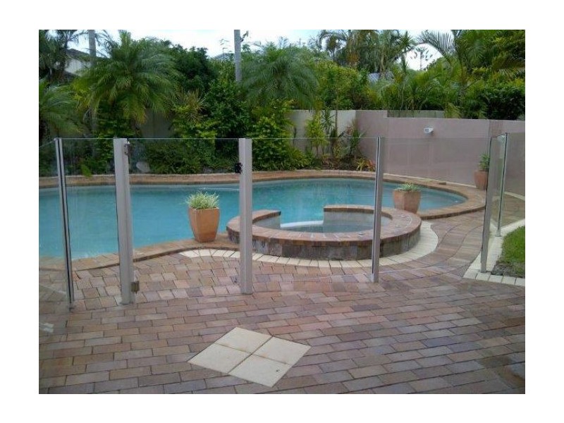 29 Charolais Crescent, Benowa Waters QLD 4217