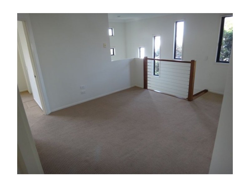 3/212 Nerang Street, Southport QLD 4215