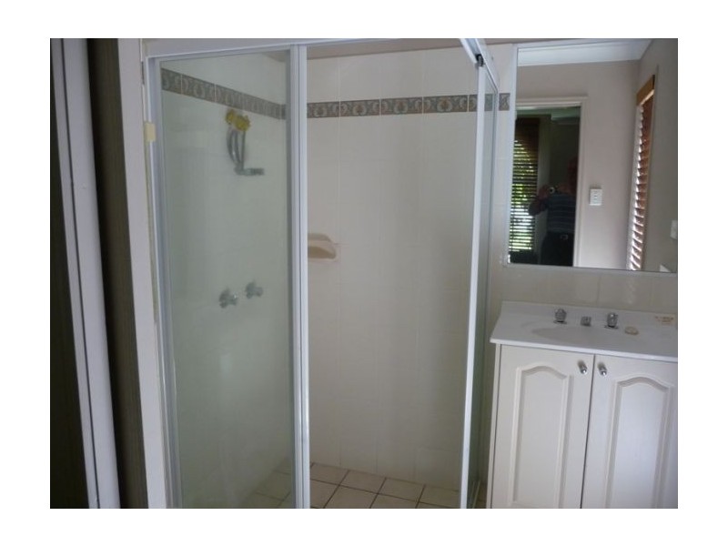 16 Dellwood Circuit, Molendinar QLD 4214