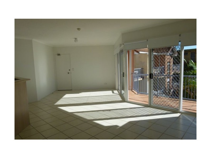 U17c/220 Marine Parade, Labrador QLD 4215