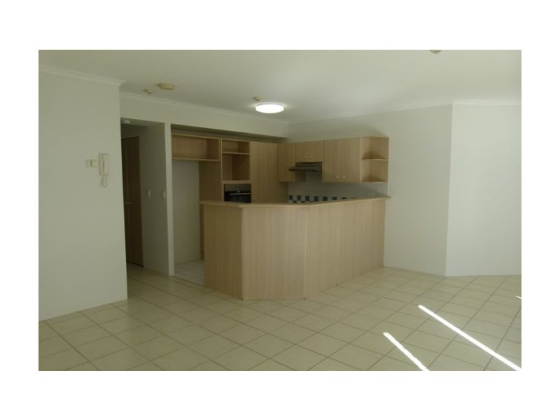 U17c/220 Marine Parade, Labrador QLD 4215