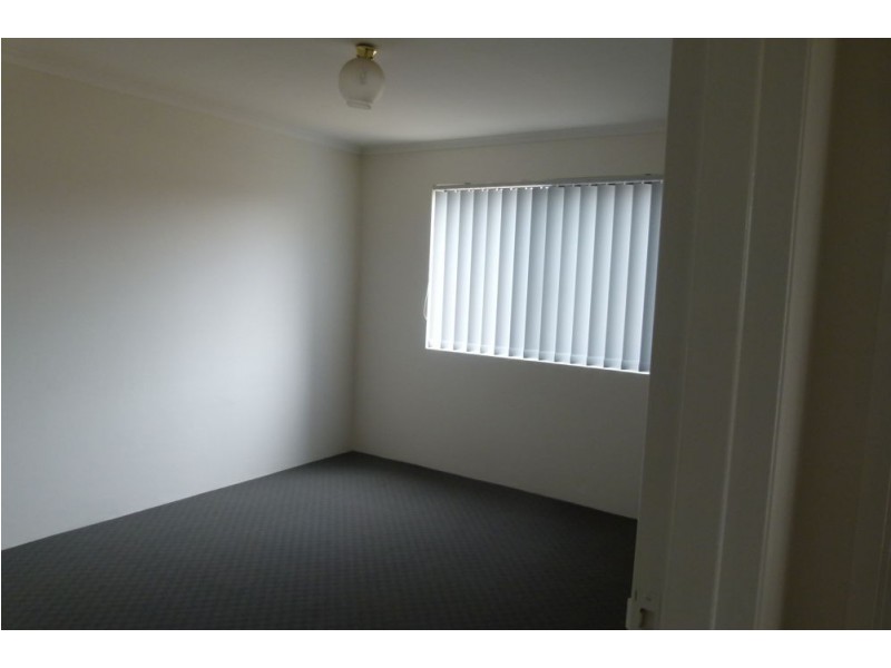 11/25 Imperial Parade, Labrador QLD 4215