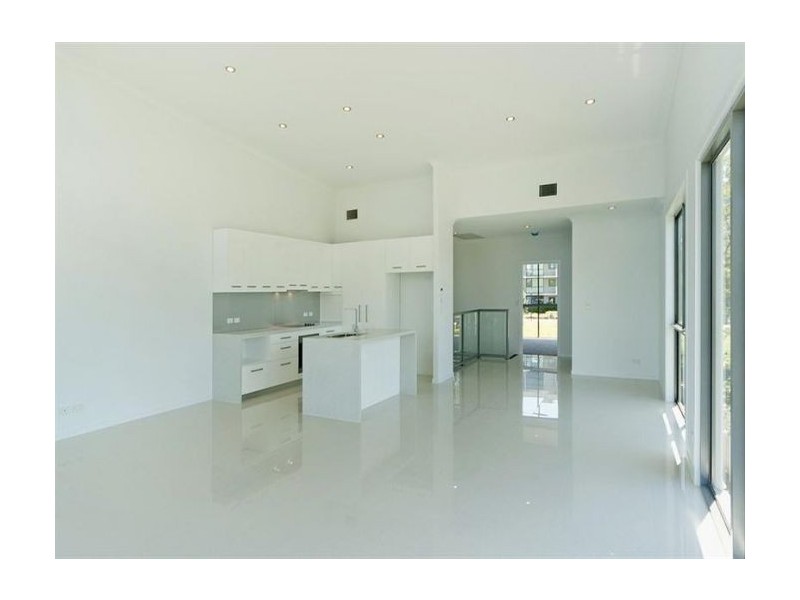 1/3 Jasmine Street, Hollywell QLD 4216