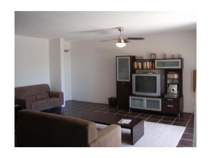 30 Holland Court, Broadbeach Waters QLD 4218