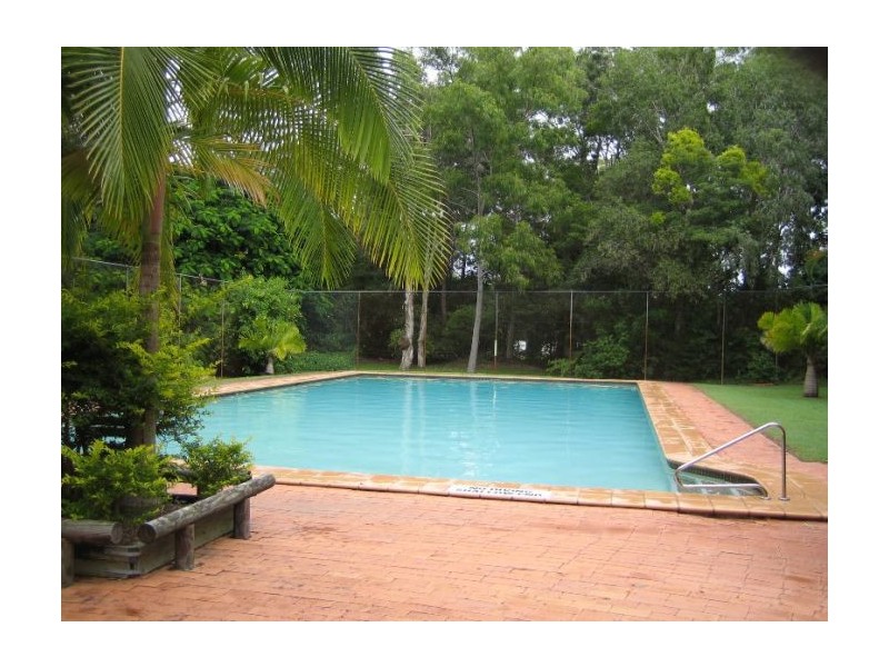 30 Holland Court, Broadbeach Waters QLD 4218